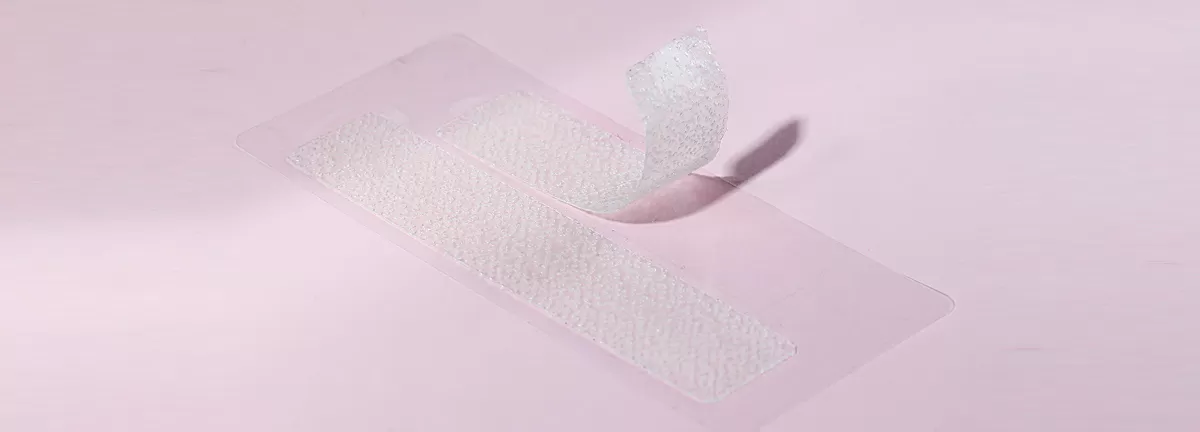 انقر للحصول على المزيد من شرائط تبييض الأسنان